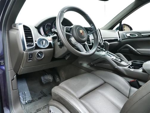 2018 Porsche Cayenne Platinum Edition