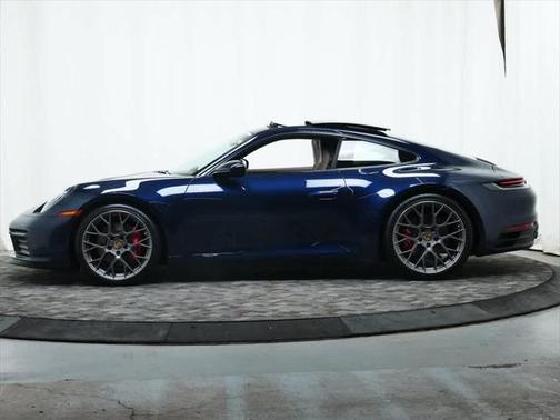 2020 Porsche 911 Carrera 4S