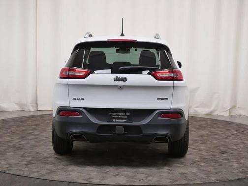Bright White Clearcoat 2017 Jeep Cherokee Latitude