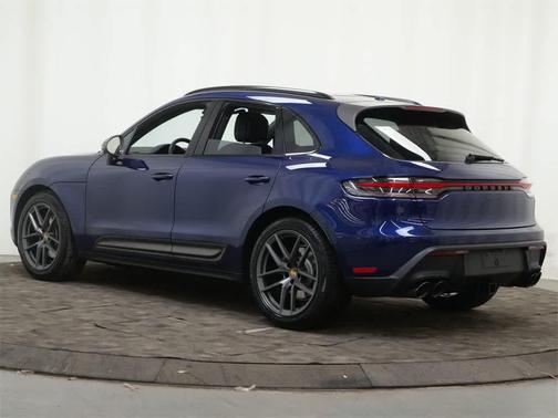 2025 Porsche Macan T