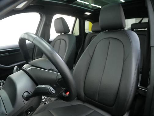 2022 BMW X1 xDrive28i