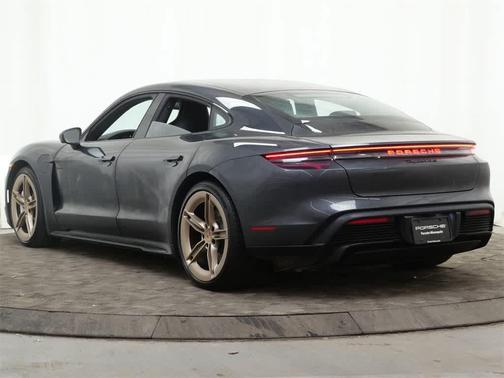 2026 Porsche Taycan 4S