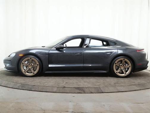 2026 Porsche Taycan 4S