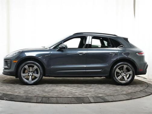 2023 Porsche Macan T