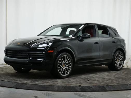 2023 Porsche Cayenne Platinum Edition