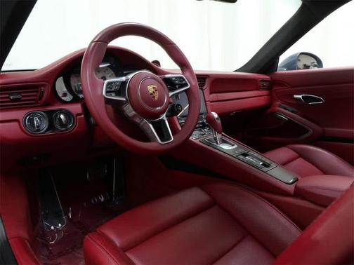 2017 Porsche 911 Carrera 4S
