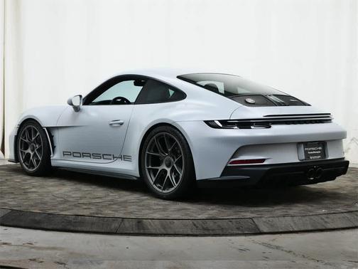 2024 Porsche 911 S/T