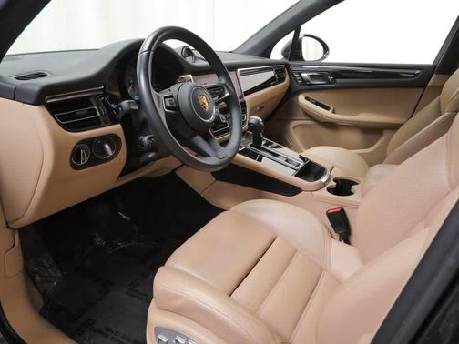 2023 Porsche Macan Macan
