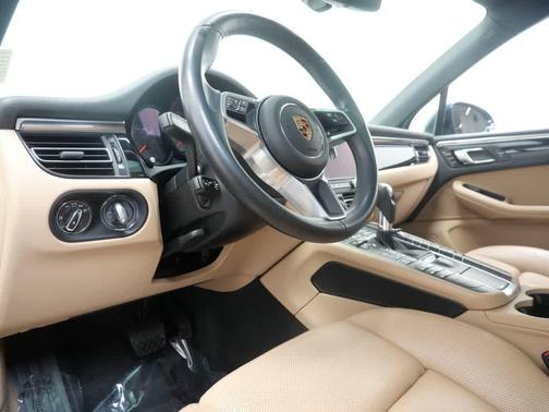 2021 Porsche Macan S