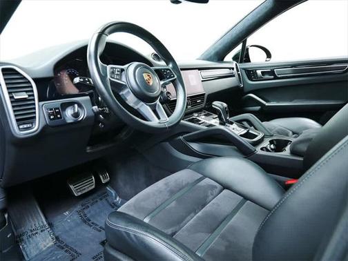 2021 Porsche Cayenne GTS