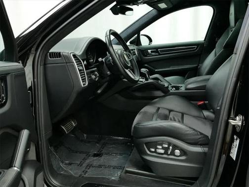 2021 Porsche Cayenne GTS