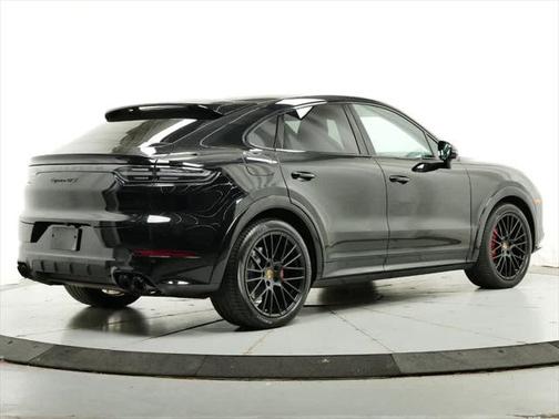 2021 Porsche Cayenne GTS