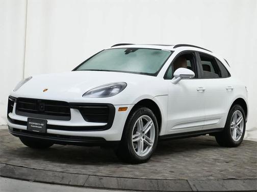 2025 Porsche Macan AWD
