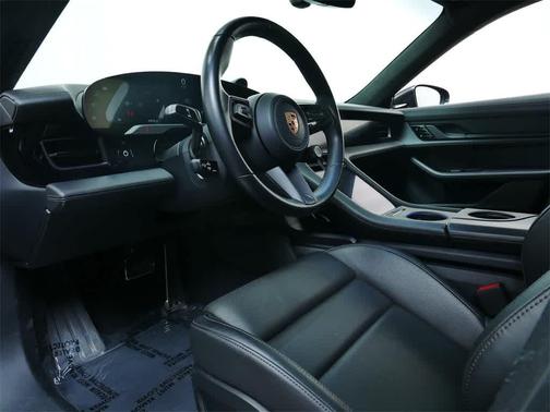 2020 Porsche Taycan Turbo