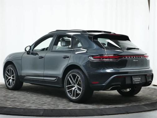 2024 Porsche Macan AWD