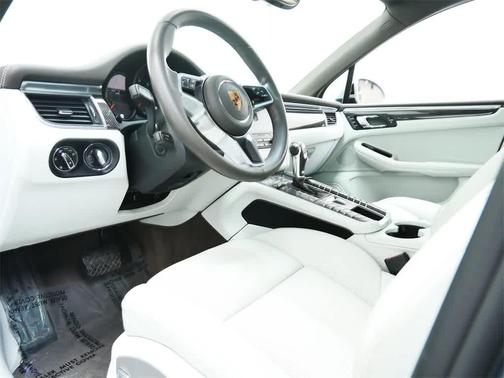 2017 Porsche Macan GTS