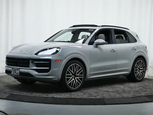 2024 Porsche Cayenne S