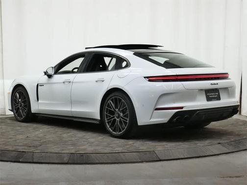 2025 Porsche Panamera Turbo S