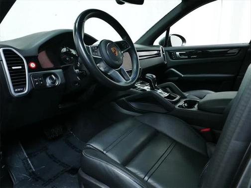 2022 Porsche Cayenne AWD