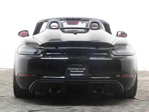 2023 Porsche 718 Spyder 