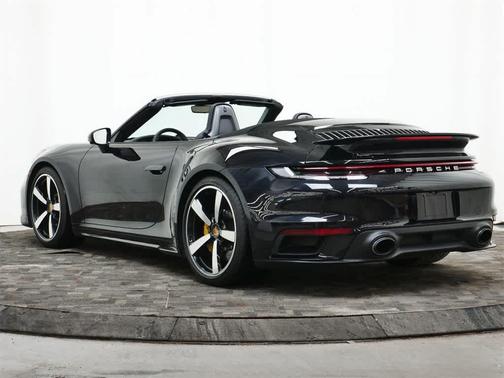 2022 Porsche 911 Turbo S