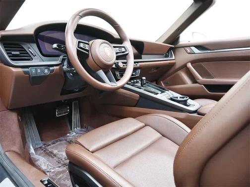 2025 Porsche 911 Carrera