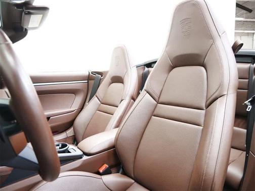 2025 Porsche 911 Carrera