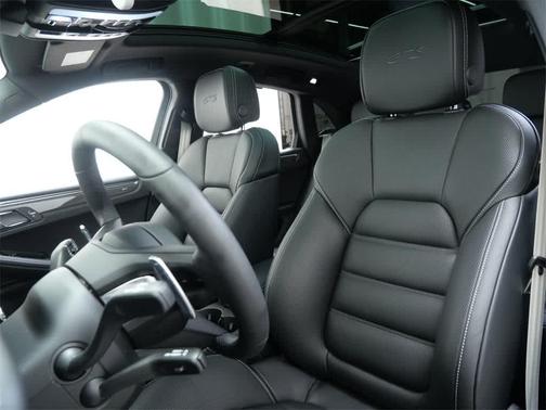 2026 Porsche Macan GTS