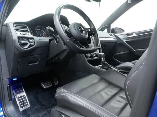 2017 Volkswagen Golf R 2.0T DSG