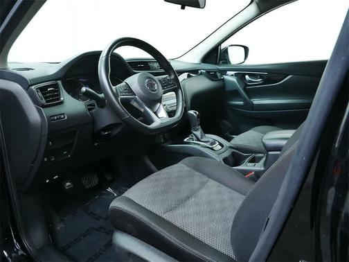 2018 Nissan Rogue Sport SV