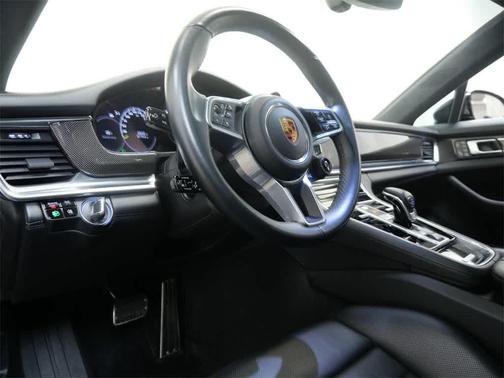 2018 Porsche Panamera Turbo