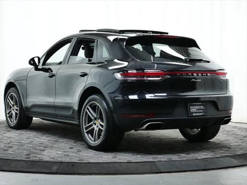 2021 Porsche Macan Base