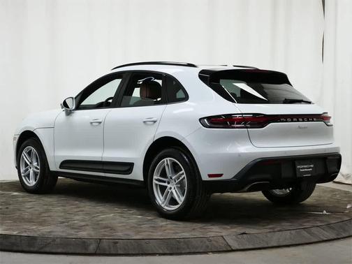 2026 Porsche Macan AWD