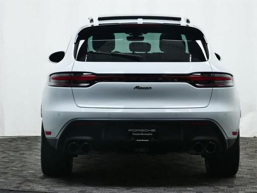 2024 Porsche Macan AWD