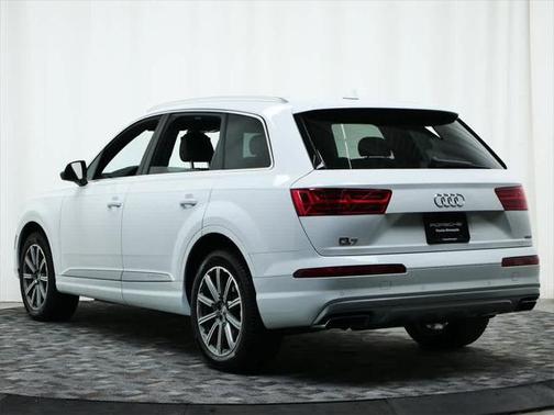 2019 Audi Q7 45 Premium Plus
