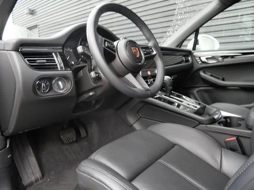 White 2025 Porsche Macan Macan