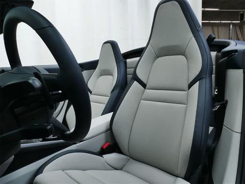 2025 Porsche 911 Carrera