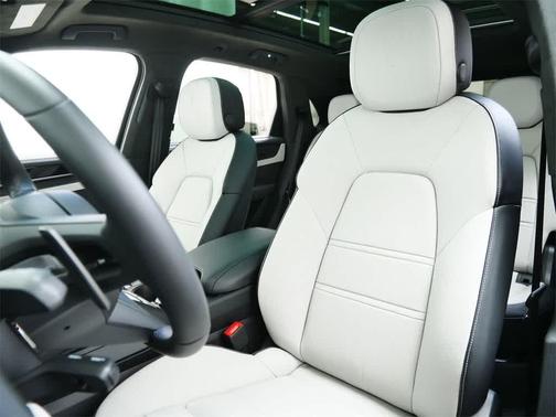 2026 Porsche Cayenne GTS