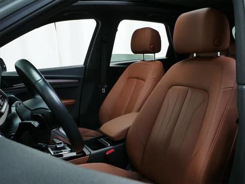 2021 Audi Q5 45 Premium Plus