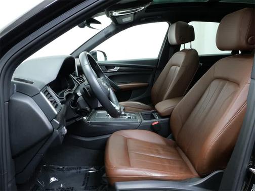 2020 Audi Q5 45 Premium Plus