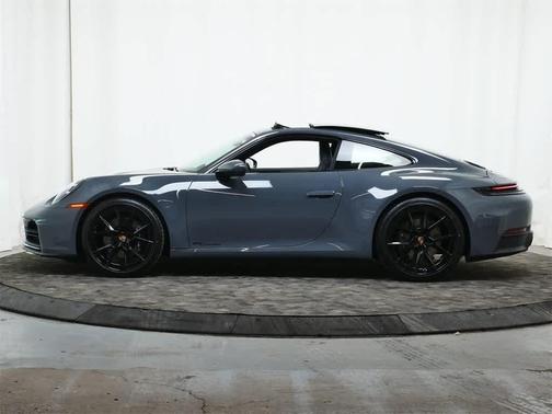 2026 Porsche 911 Carrera