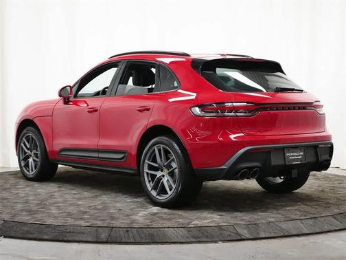 2026 Porsche Macan AWD