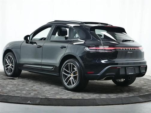 2024 Porsche Macan AWD