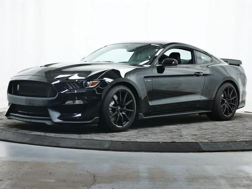 2016 Ford Shelby GT350 Base