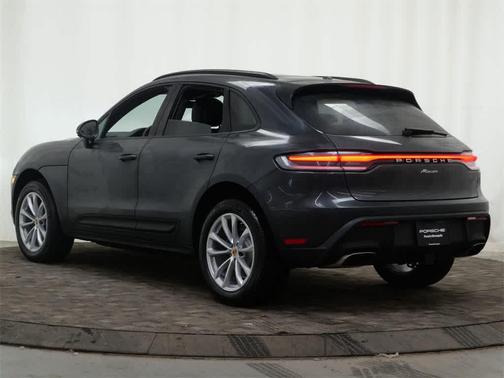 2026 Porsche Macan AWD