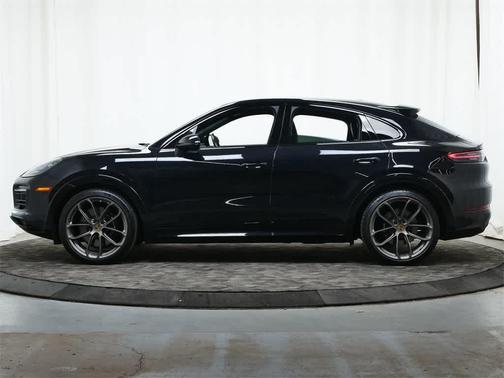 2022 Porsche Cayenne GTS