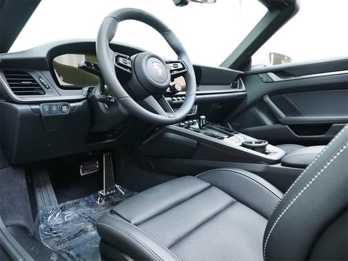 2026 Porsche 911 Carrera 4S Cabriolet