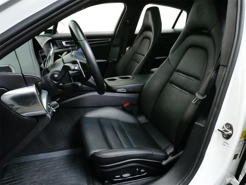 2023 Porsche Panamera AWD