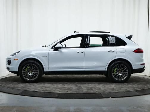 2017 Porsche Cayenne Cayenne S E-Hybrid Platinum Edition