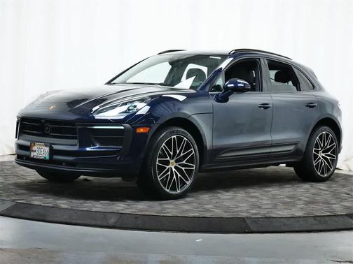 2023 Porsche Macan T
